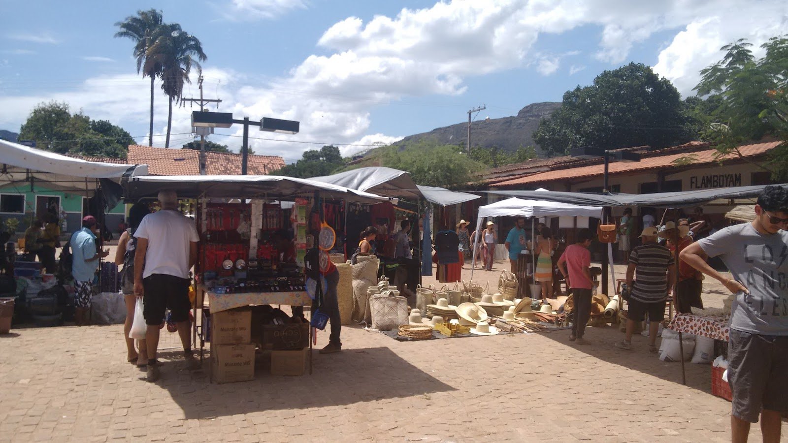 Feira de domingo no Vale do Capão